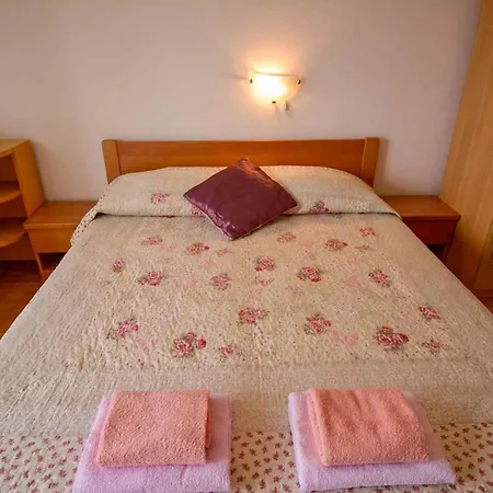 Appartamento In Banjol/insel Rab 26609